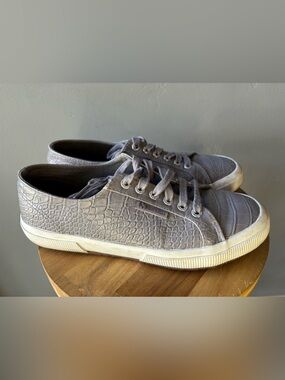 Superga 2750 Sneakers ~ Size 8